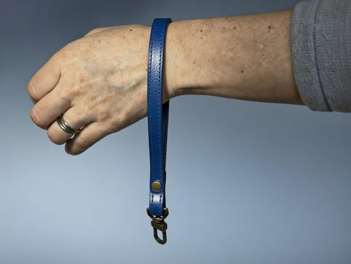 #color_WCEmbossed Cobalt