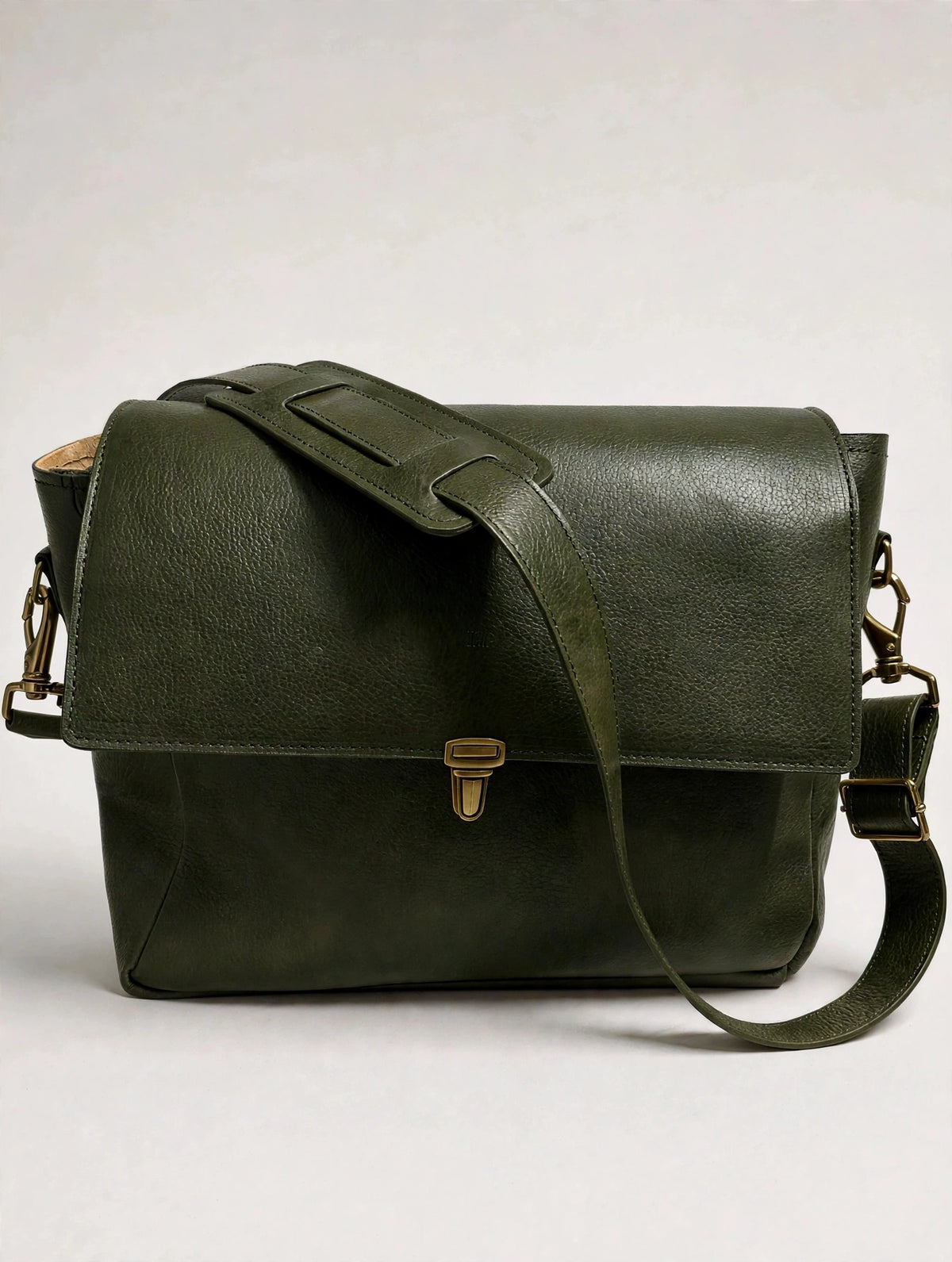 #color_embossed olive