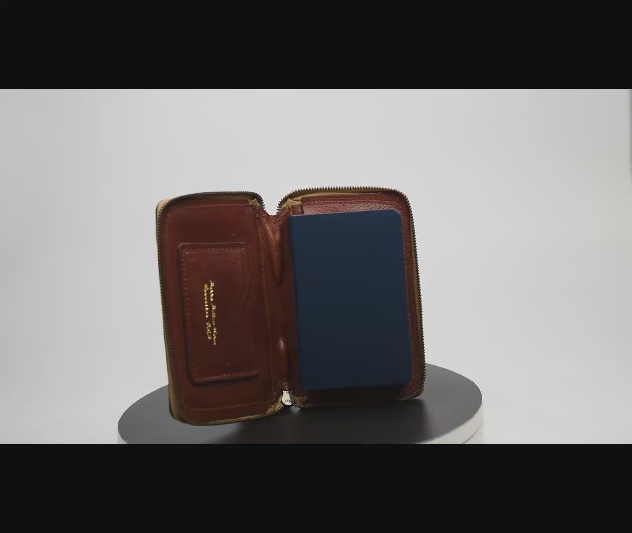 #color_embossed med brown