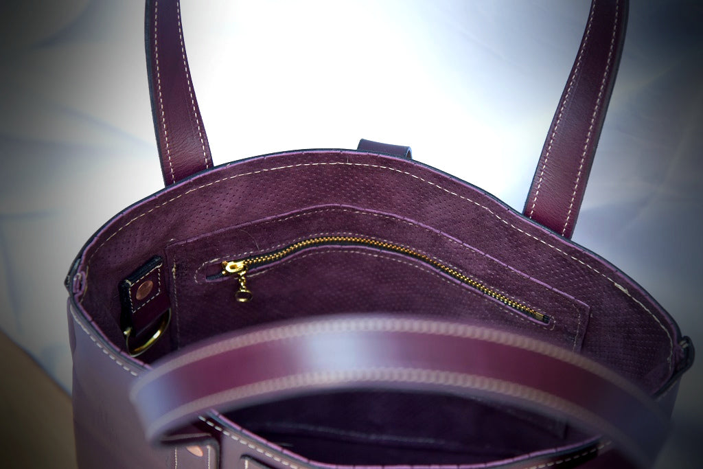 #color_plum