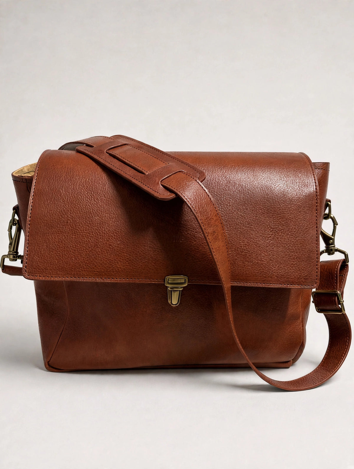 #color_embossed med brown