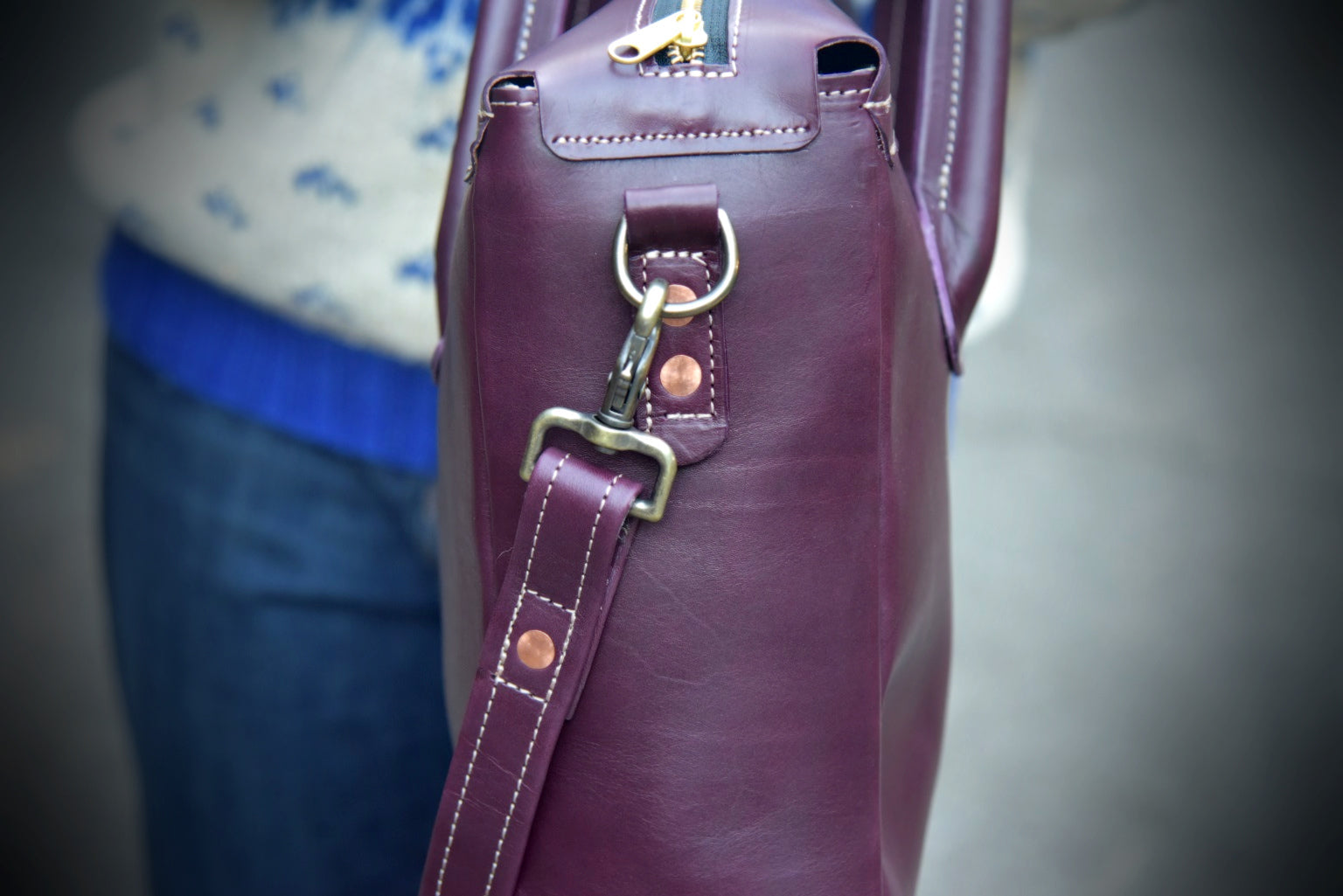#color_plum